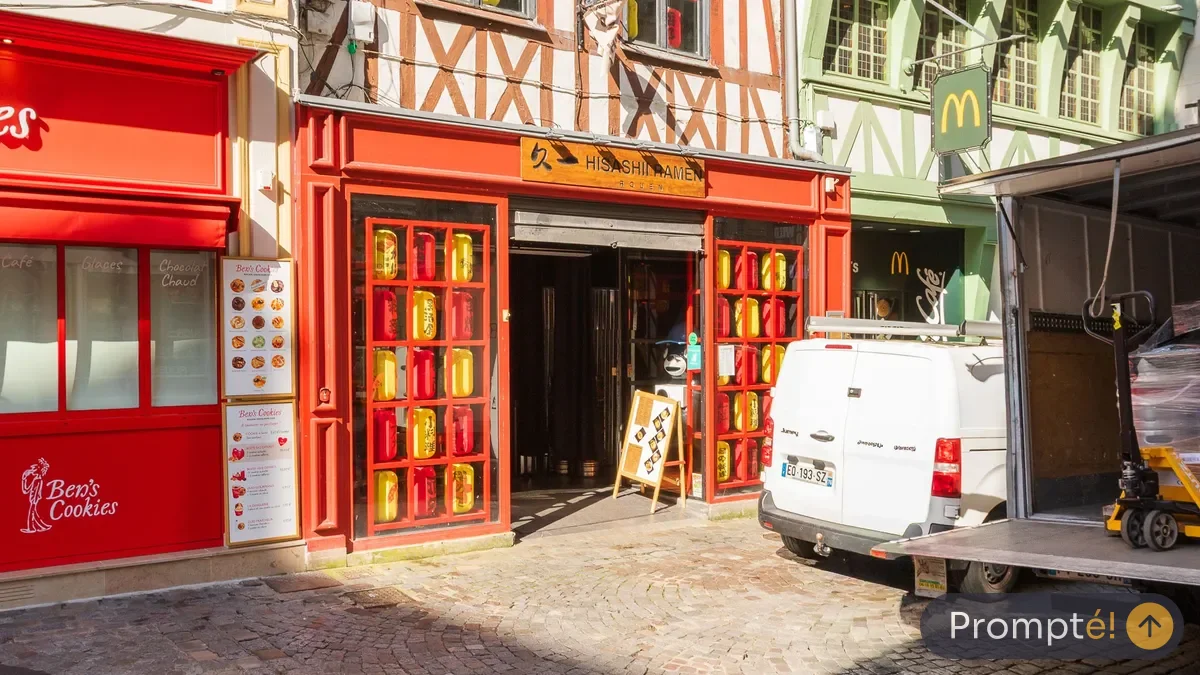 Restaurant Hisashii ramen, cuisine japonais / sushi, au Gros-Horloge de Rouen - photo terrain