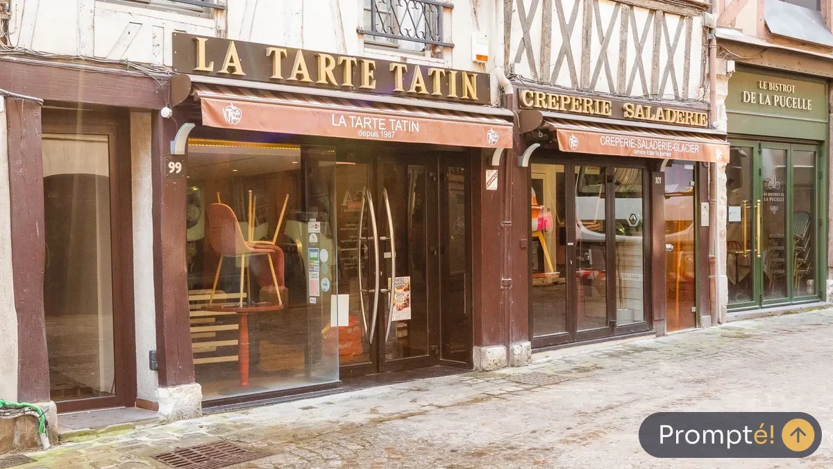 Restaurant La Tarte Tatin, cuisine crêperie / galettes, au Gros-Horloge de Rouen - photo terrain